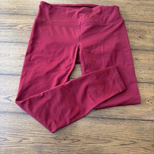 Women’s burgundy cold weather Leggings